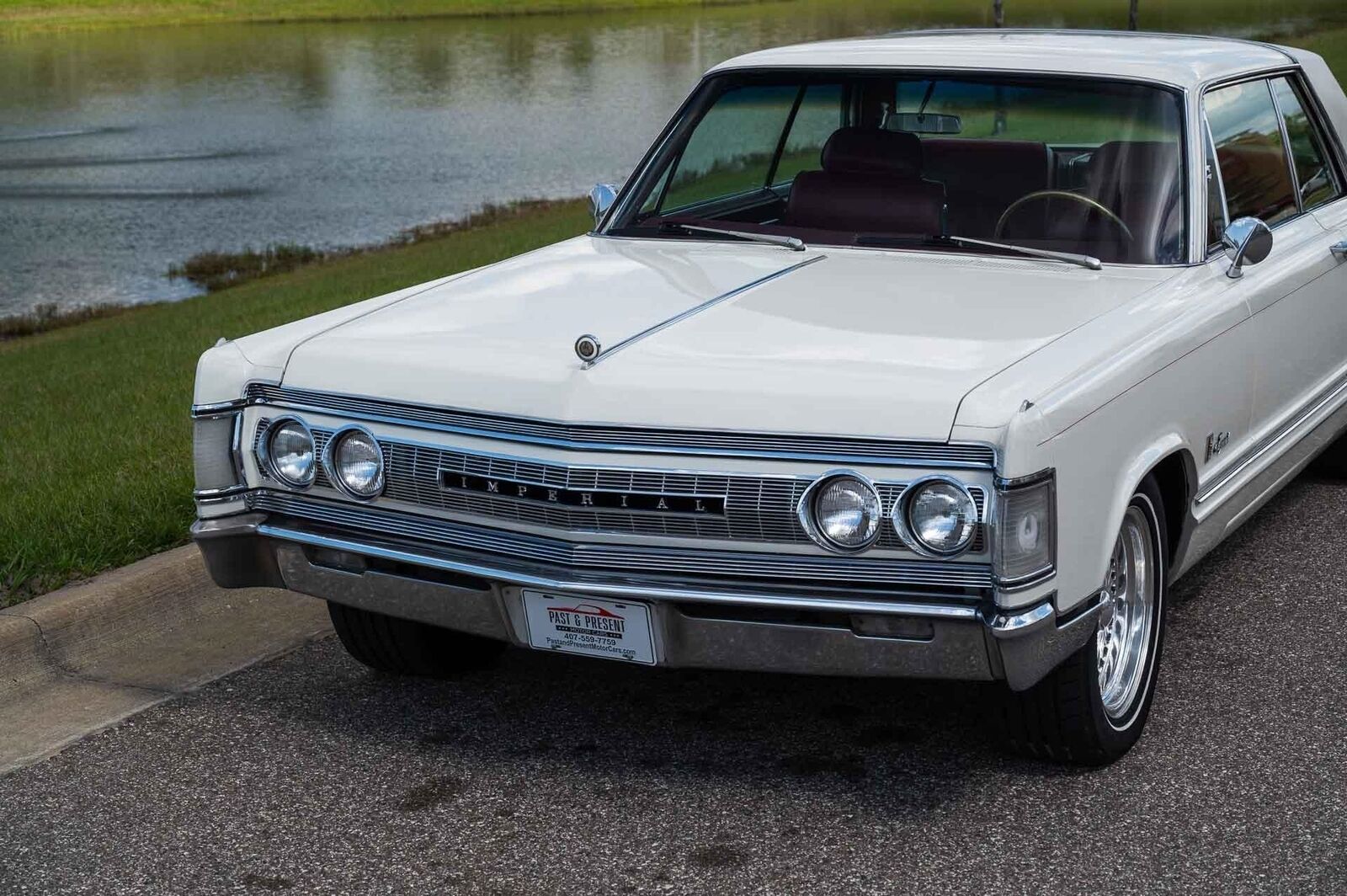 Chrysler-Imperial-1967-2-Door-28