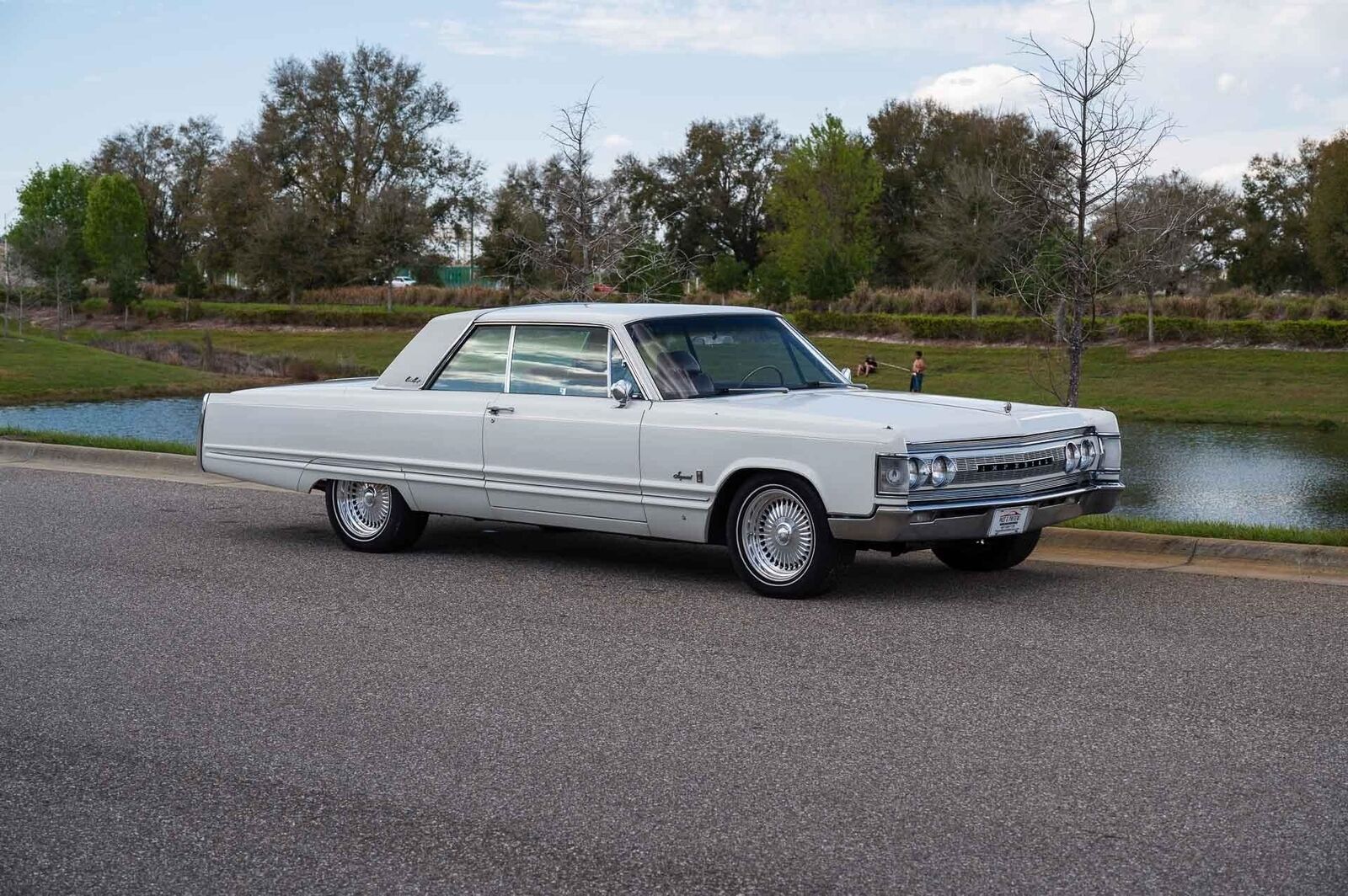 Chrysler-Imperial-1967-2-Door-39