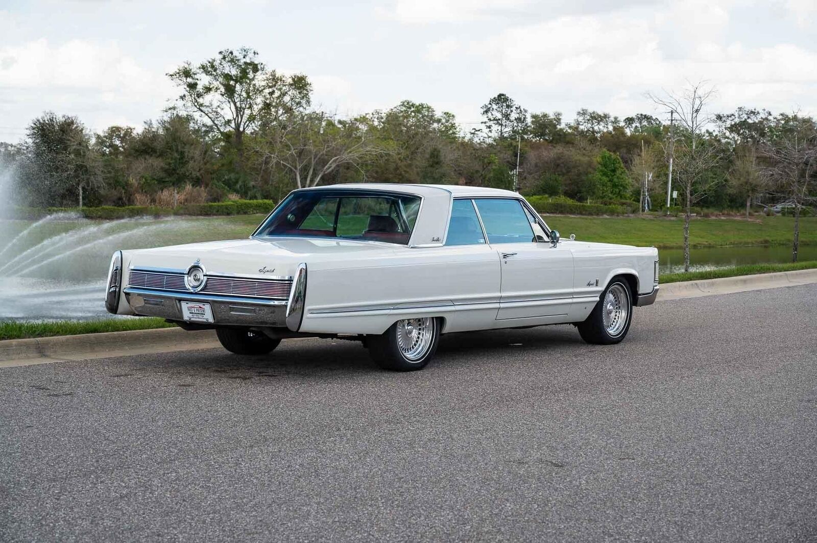 Chrysler-Imperial-1967-2-Door-5