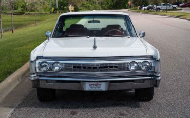 Chrysler-Imperial-1967-2-Door-9