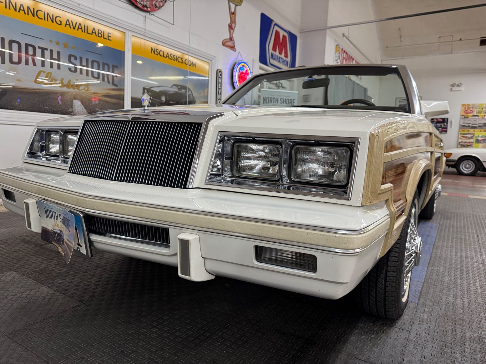 Chrysler-LeBaron-1984-Convertible-14