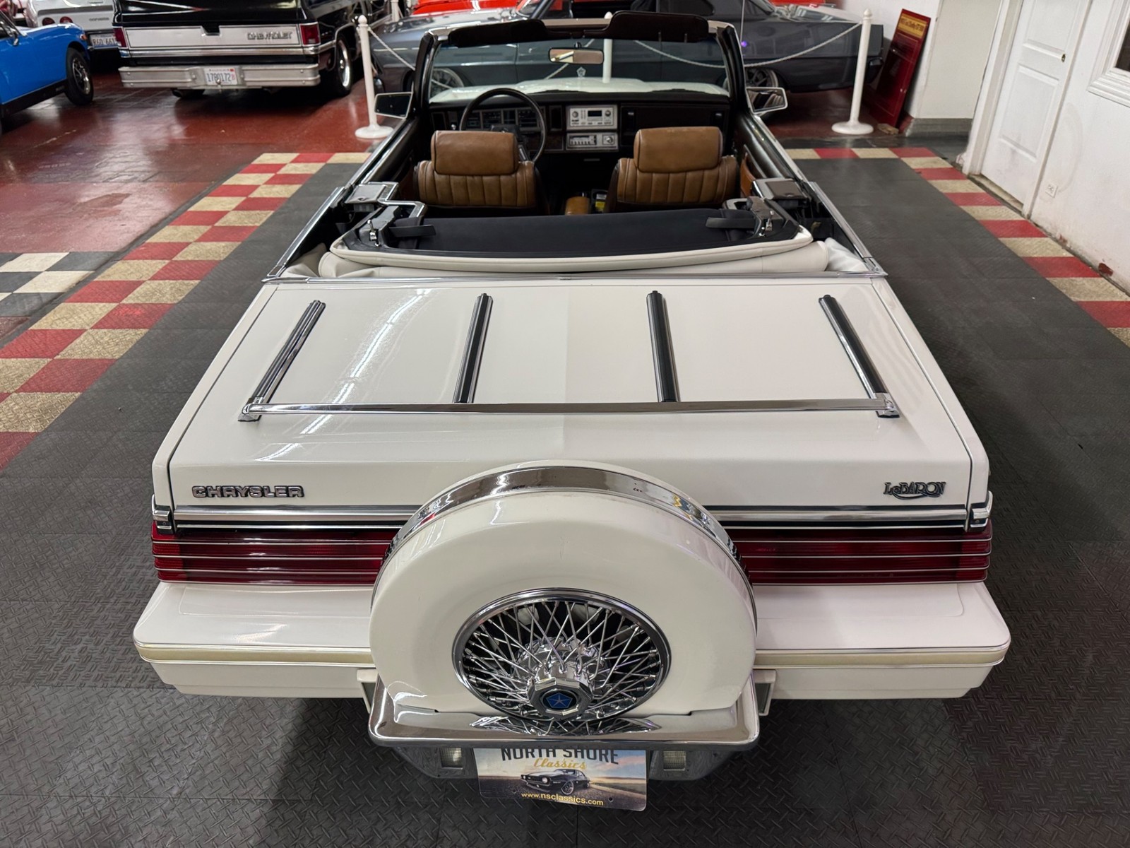 Chrysler-LeBaron-1984-Convertible-18