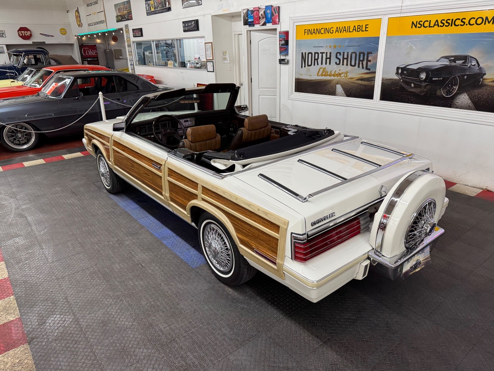 Chrysler-LeBaron-1984-Convertible-3