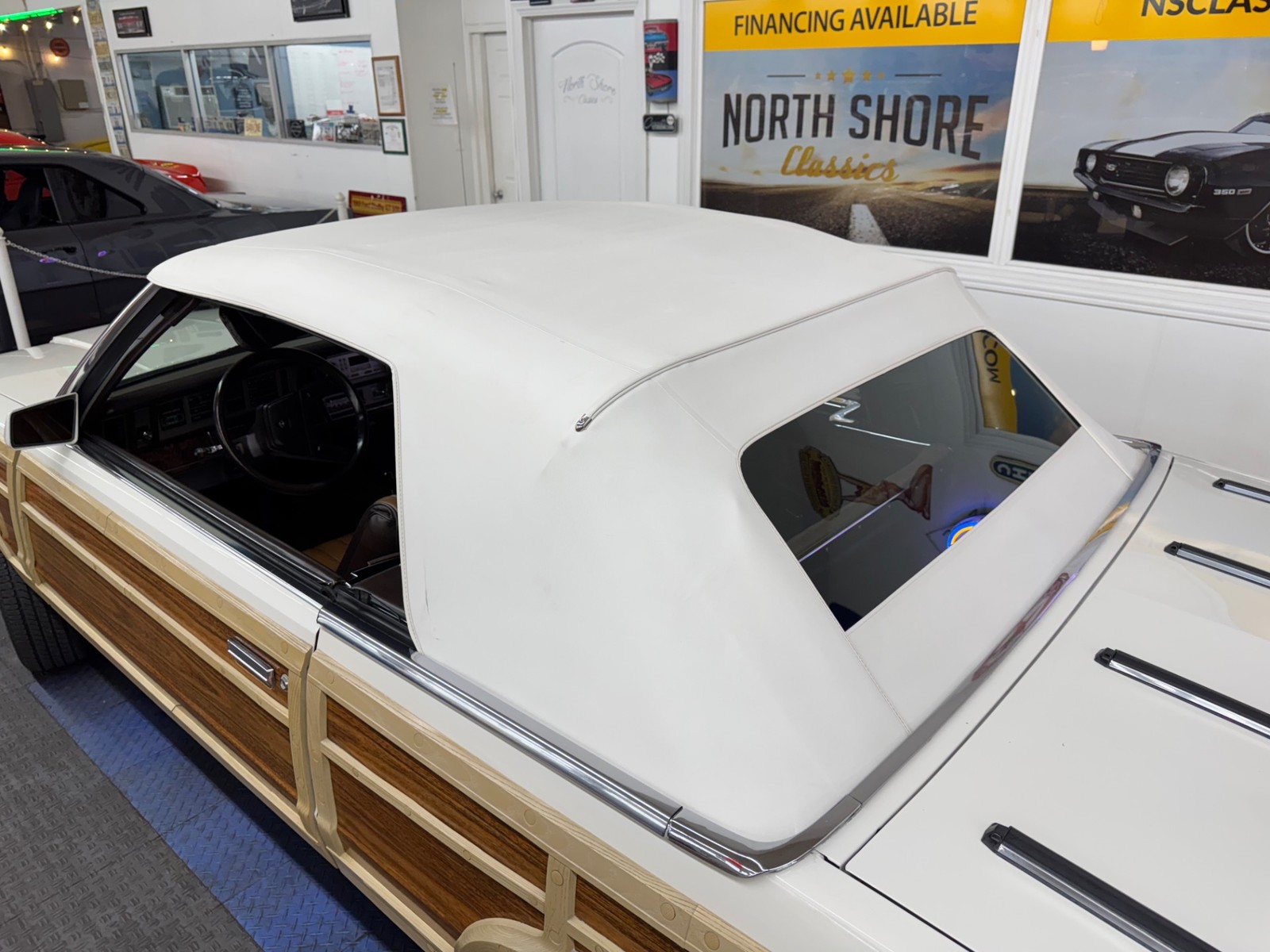 Chrysler-LeBaron-1984-Convertible-9