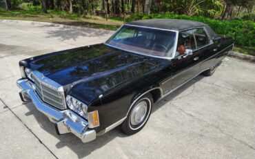 Chrysler-New-Yorker-1975-11