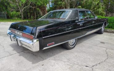 Chrysler-New-Yorker-1975-21