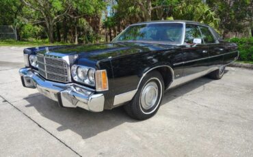 Chrysler-New-Yorker-1975-9