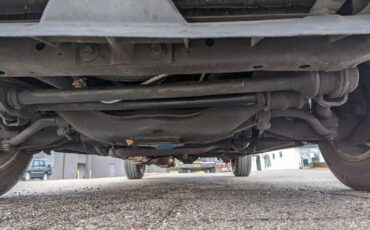 Chrysler-New-Yorker-1983-Sedan-12