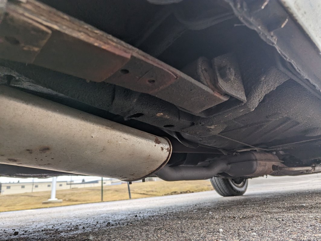 Chrysler-New-Yorker-1983-Sedan-8