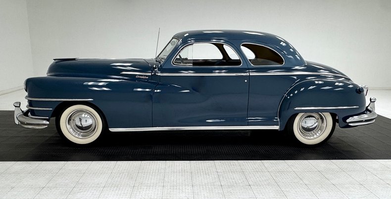 Chrysler-New-yorker-1947-Hawaii-Blue-Dark-Blue-1