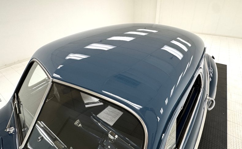 Chrysler-New-yorker-1947-Hawaii-Blue-Dark-Blue-17