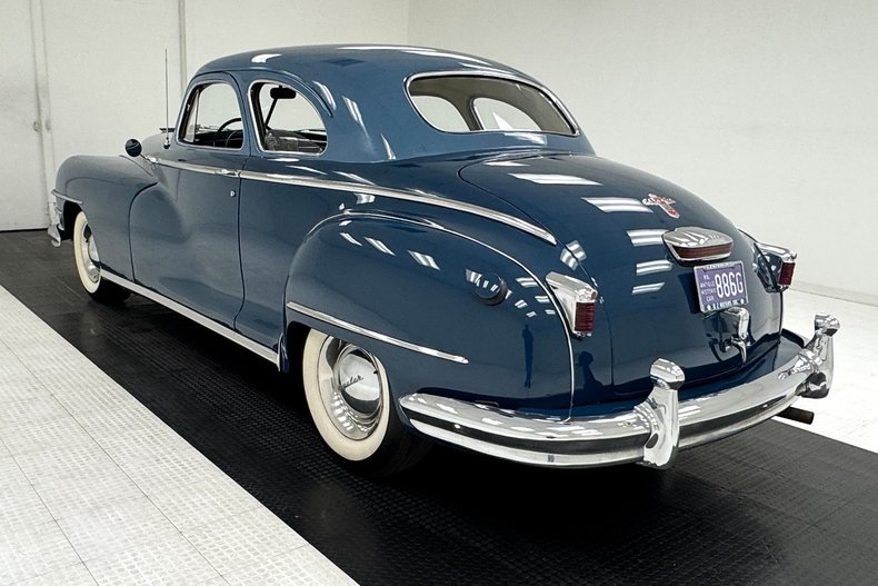 Chrysler-New-yorker-1947-Hawaii-Blue-Dark-Blue-2