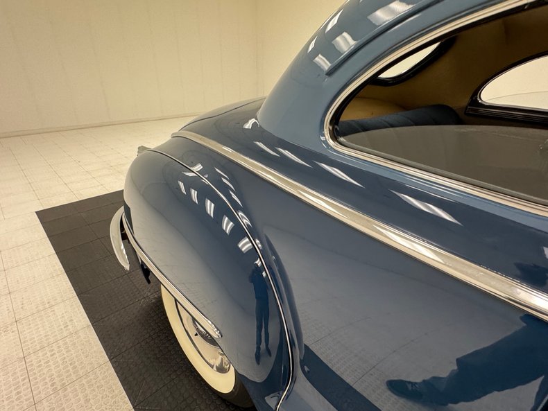 Chrysler-New-yorker-1947-Hawaii-Blue-Dark-Blue-35