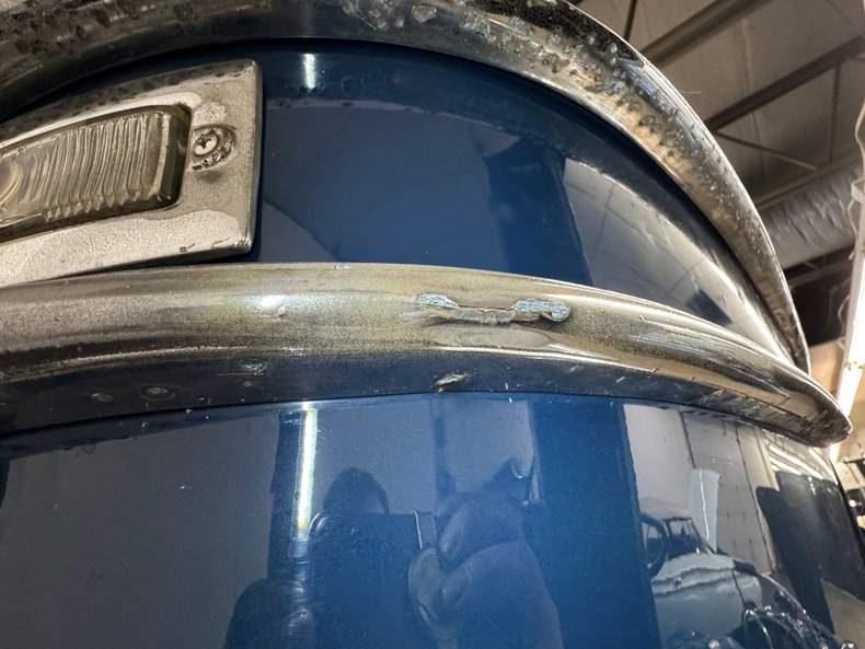 Chrysler-New-yorker-1947-Hawaii-Blue-Dark-Blue-39