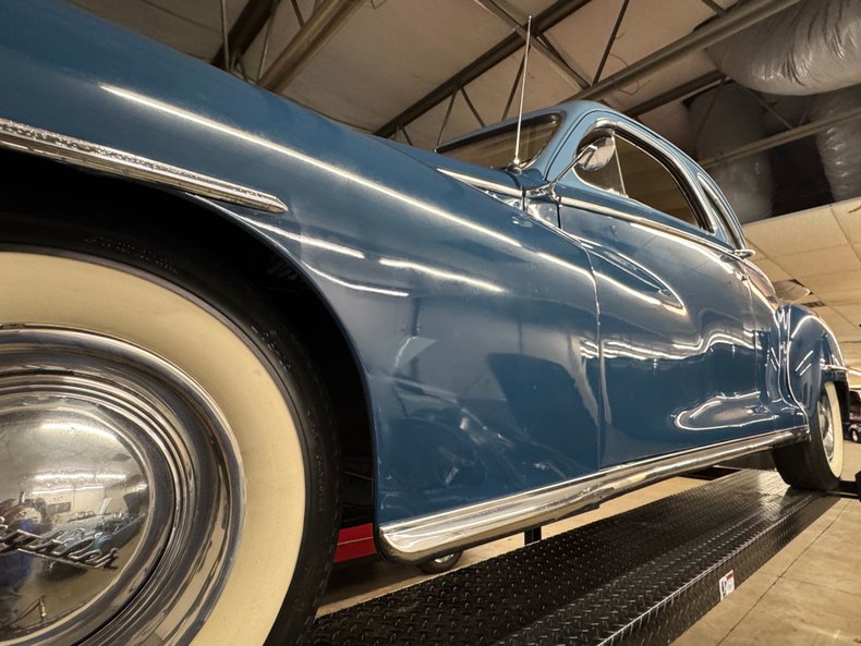 Chrysler-New-yorker-1947-Hawaii-Blue-Dark-Blue-40