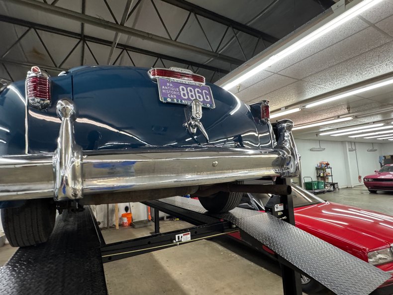 Chrysler-New-yorker-1947-Hawaii-Blue-Dark-Blue-46
