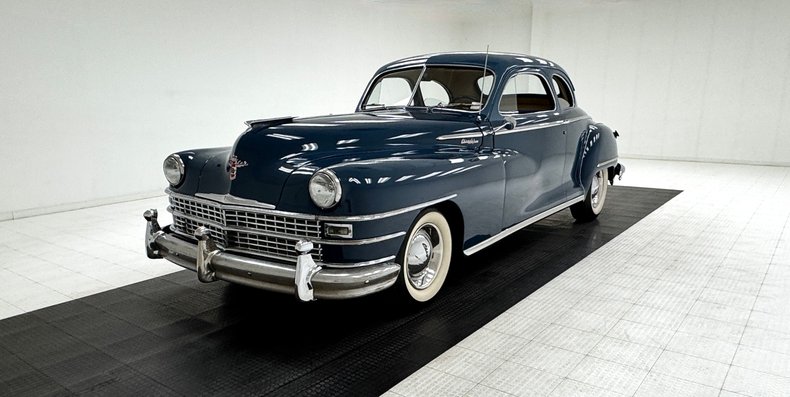 Chrysler-New-yorker-1947-Hawaii-Blue-Dark-Blue