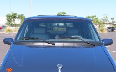 Chrysler-Town-Country-1995-MiniVAN-34