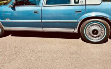 Chrysler-imperial-1991-blue-2