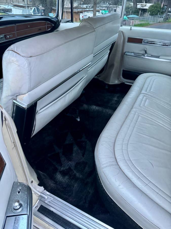 Chrysler-imperial-lebaron-1966-14