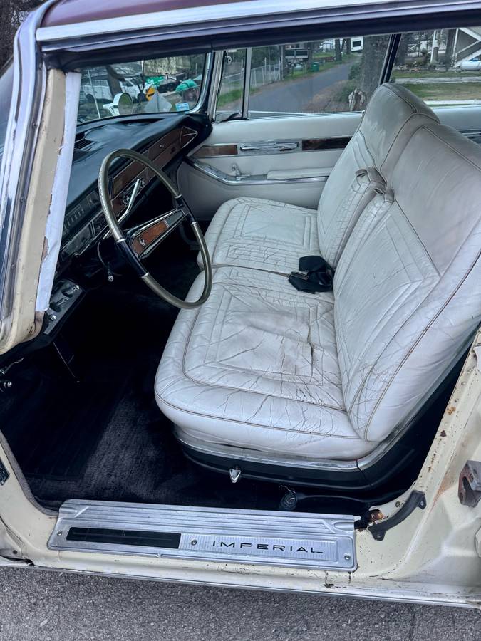 Chrysler-imperial-lebaron-1966-36