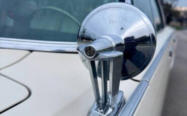 Chrysler-imperial-lebaron-1966-46