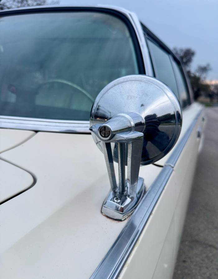 Chrysler-imperial-lebaron-1966-46