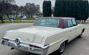 Chrysler-imperial-lebaron-1966-57