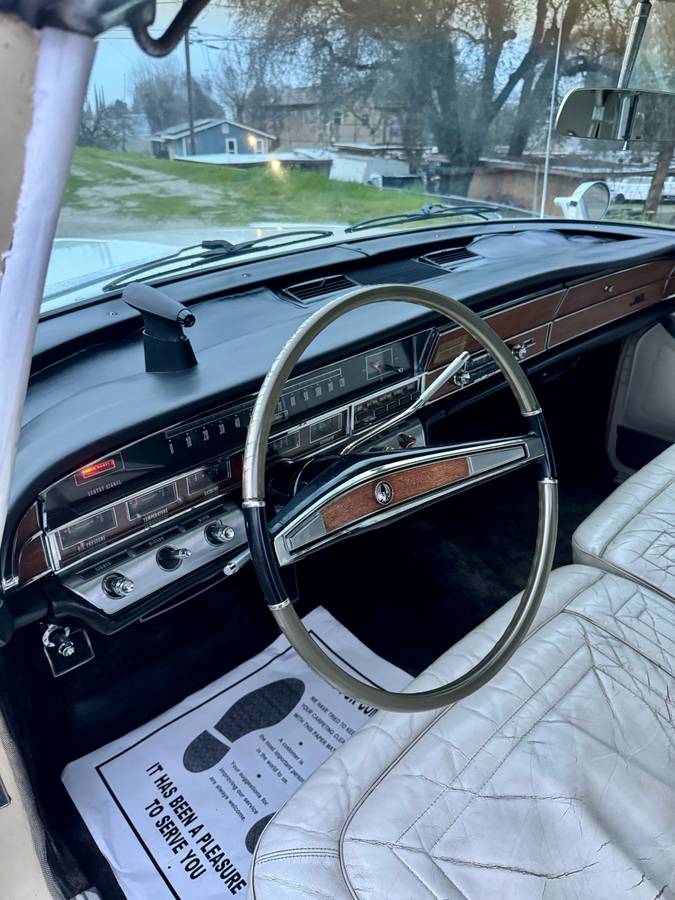 Chrysler-imperial-lebaron-1966-6