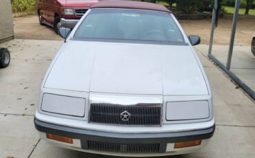 Chrysler-labaron-1990-white