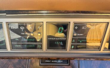 Chrysler-le-baron-1985-black-133