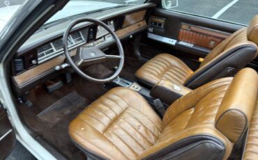 Chrysler-lebaron-1983-white-10