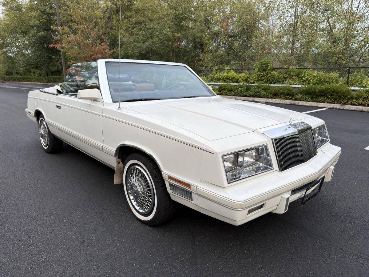 Chrysler-lebaron-1983-white-2