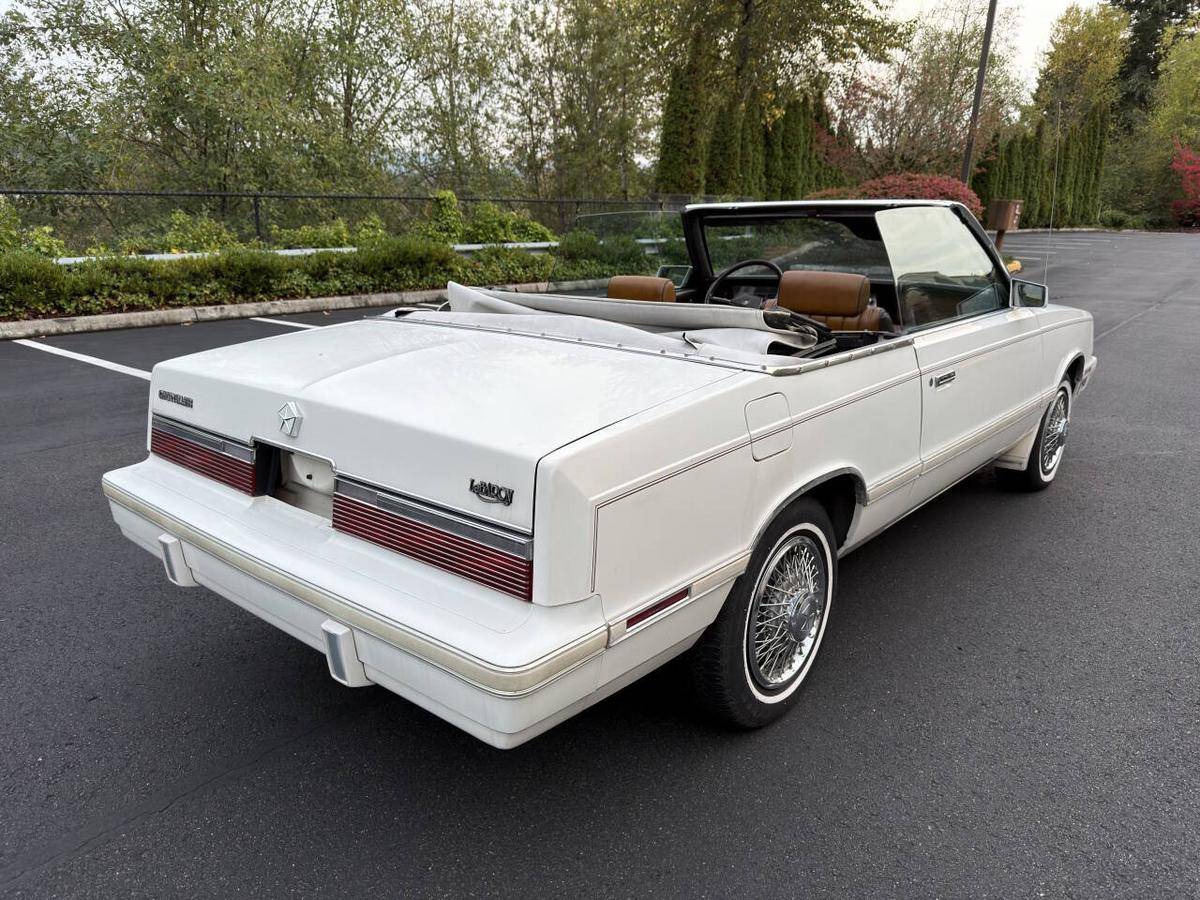Chrysler-lebaron-1983-white-4