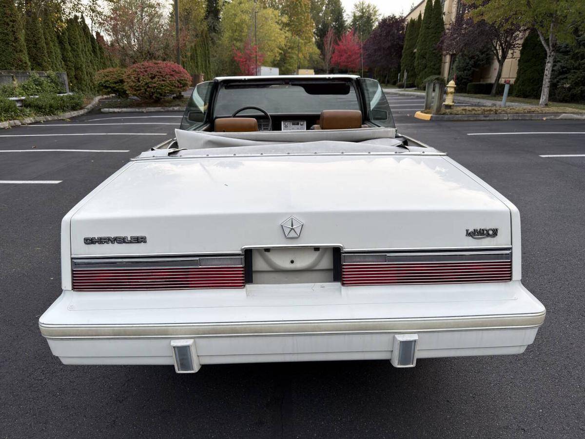 Chrysler-lebaron-1983-white-5