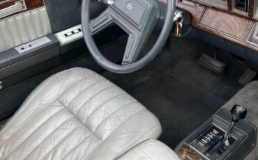 Chrysler-lebaron-1984-black-6