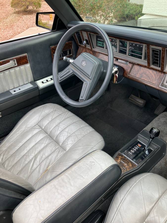 Chrysler-lebaron-1984-black-6