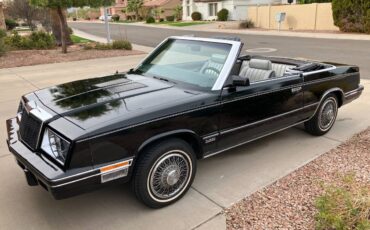 Chrysler-lebaron-1984-black-8