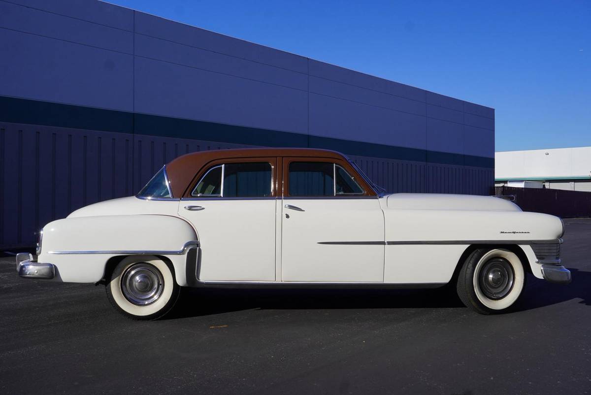 Chrysler-new-yorker-1952-white-10