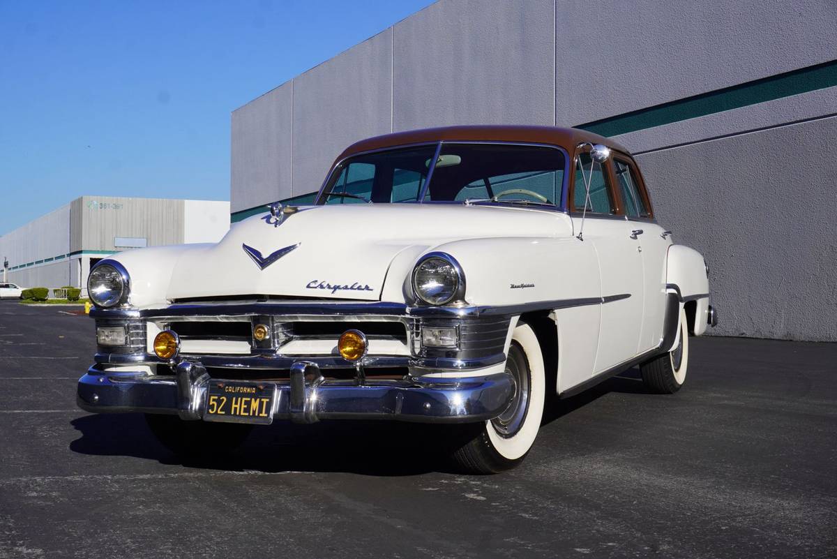 Chrysler-new-yorker-1952-white-11