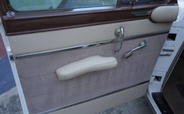 Chrysler-new-yorker-1952-white-15