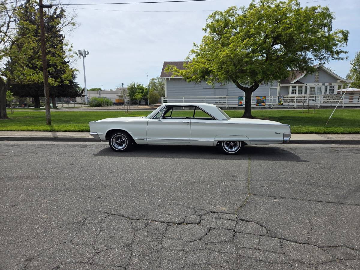 Chrysler-newport-1966-white-5