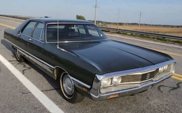 Chrysler-newport-1969-green