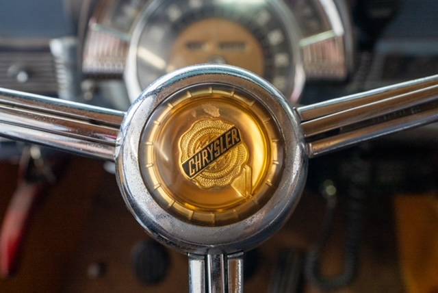 Chrysler-windsor-1949-10