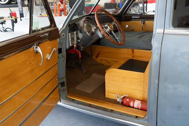 Chrysler-windsor-1949-2