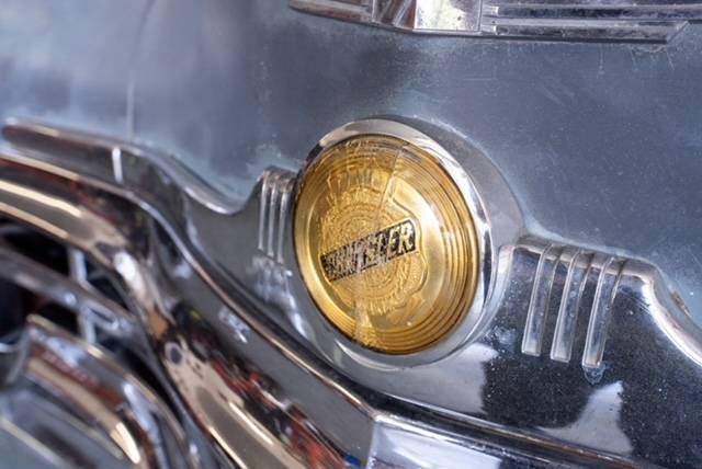 Chrysler-windsor-1949-5