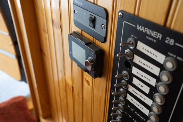 Chrysler-windsor-1949-8