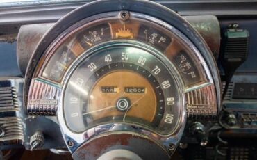 Chrysler-windsor-1949-9