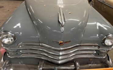 Chrysler-windsor-1950-grey-1