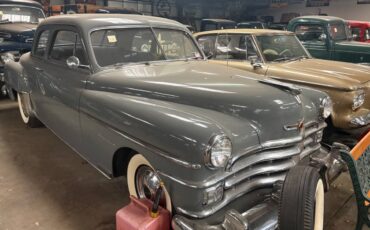 Chrysler-windsor-1950-grey